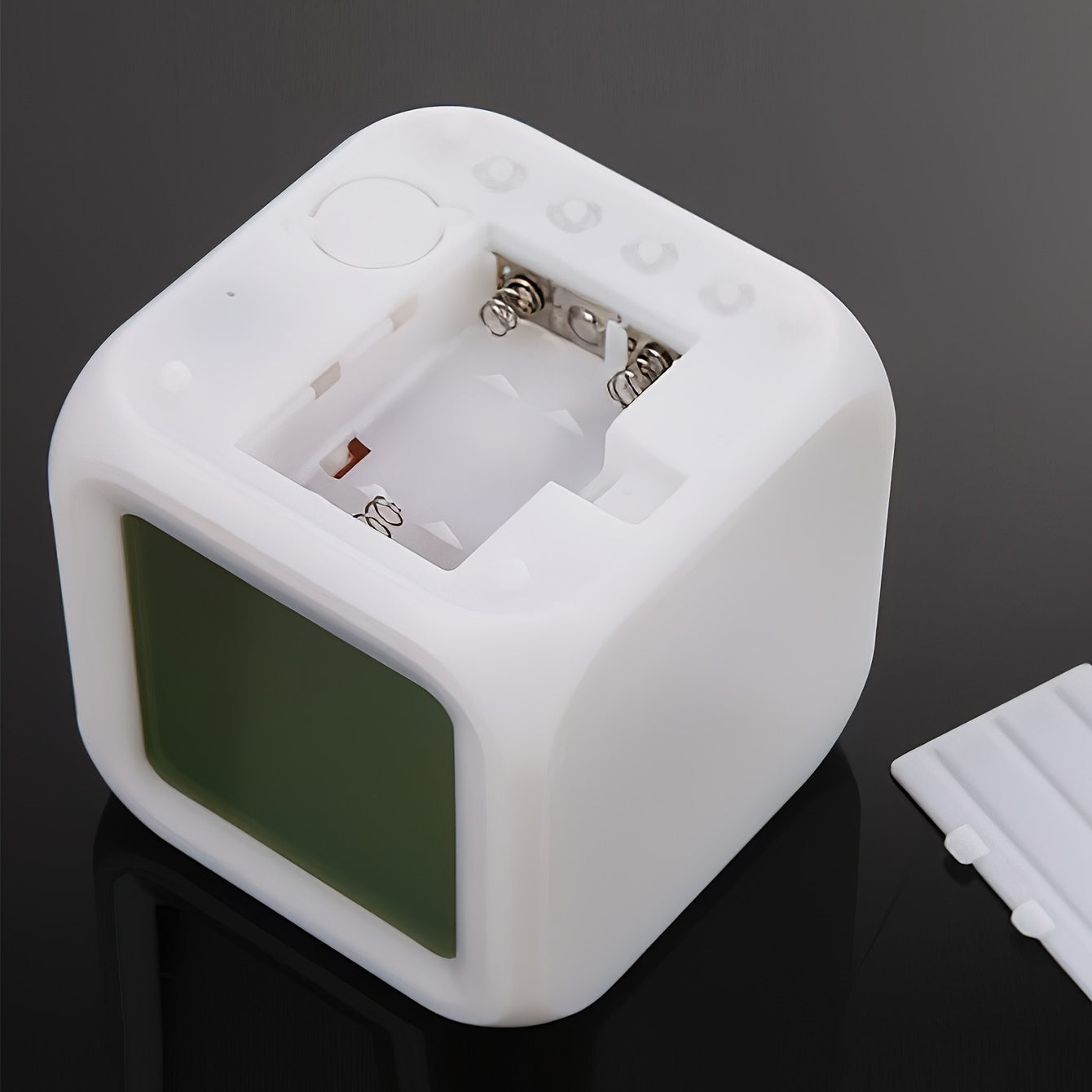 LED Digital Vækkeur med Temperaturvisning – Stilfuld og Luminøs til ethvert Værelse