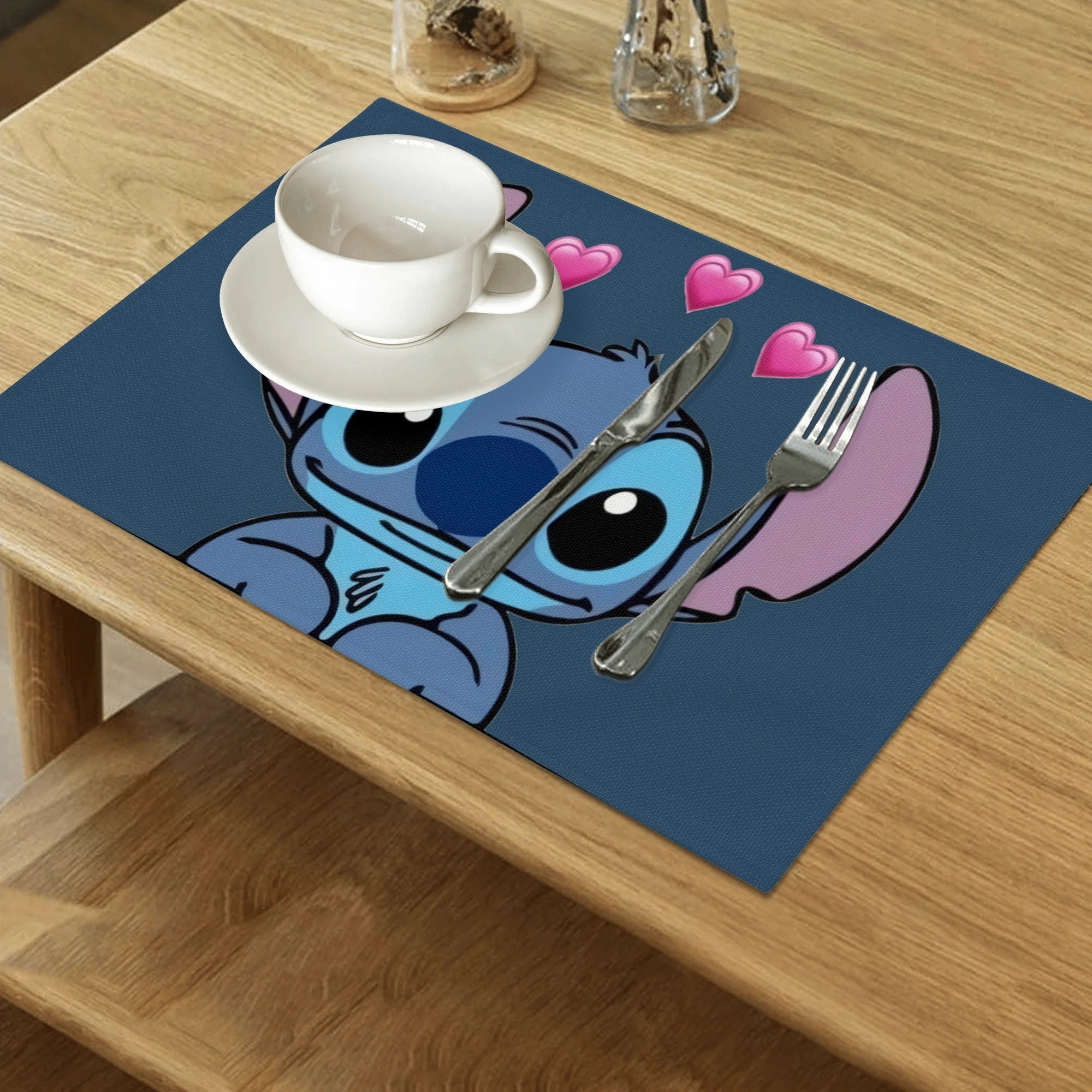 Stitch Bordskåner – Sødt Cartoon Design til Køkken og Borddekoration